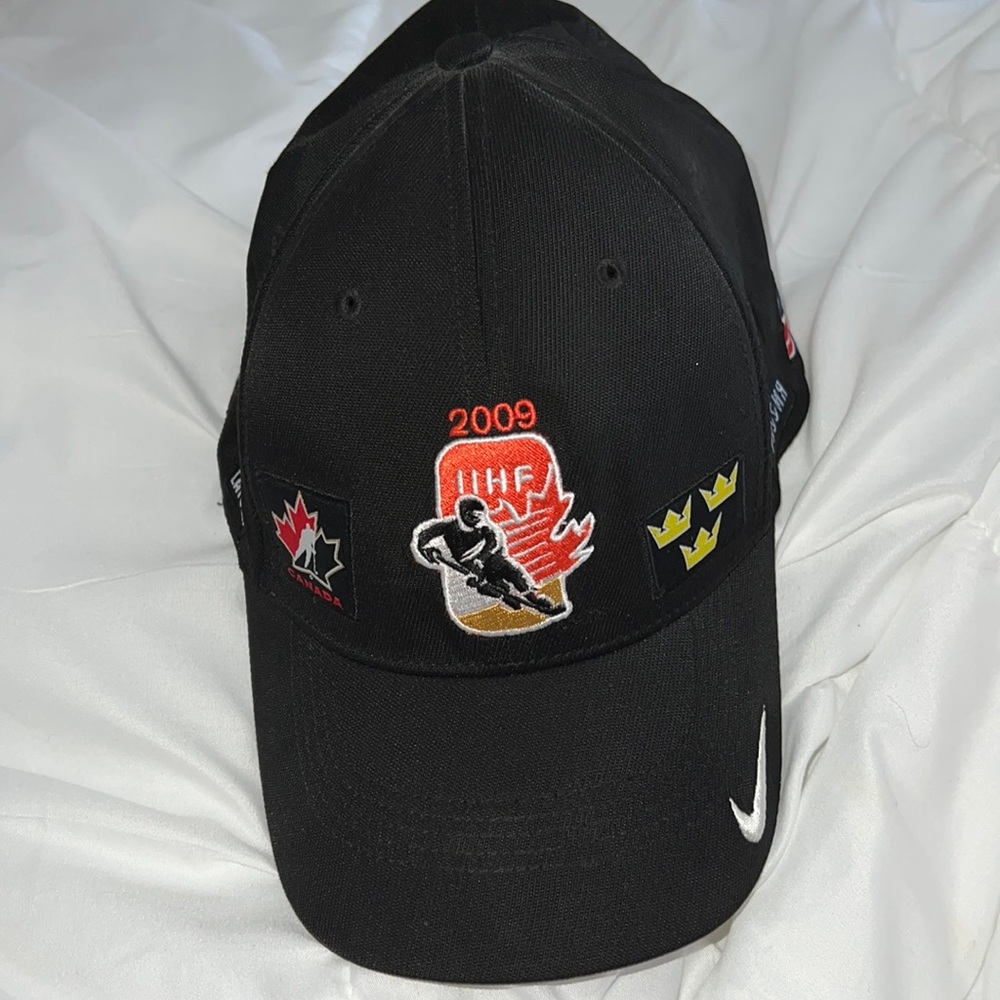 NIKE TEAM 2009 HOCKEY BASEBALL CAP